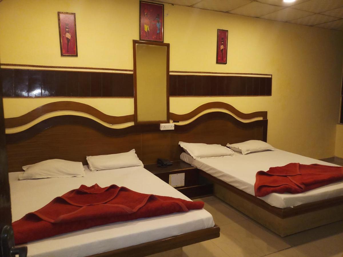 Hotel Diplomat Inn New Delhi Exterior foto